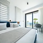 Aparthotel Waterside Sea View Paphos