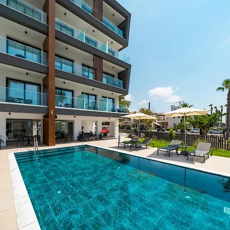 Lejlighedshotel Waterside Sea View Paphos