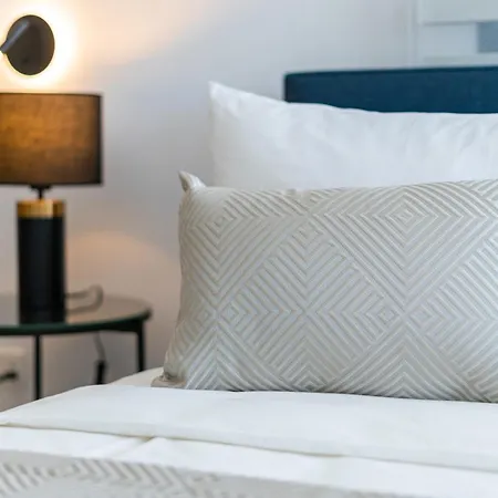 Lejlighedshotel Waterside Sea View Paphos