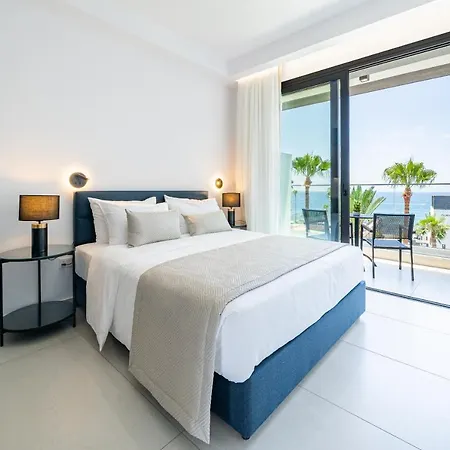 Waterside Sea View 公寓式酒店 Paphos
